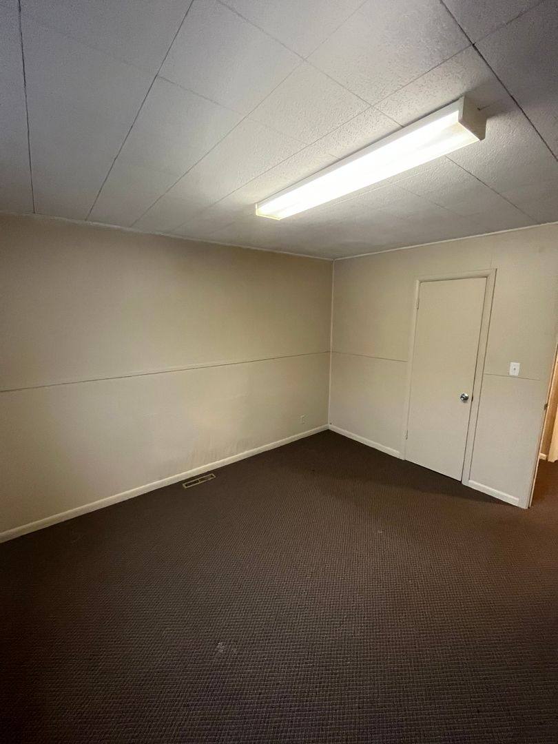 Apartment for rent at 614 E Streeter, Muncie, IN 47303