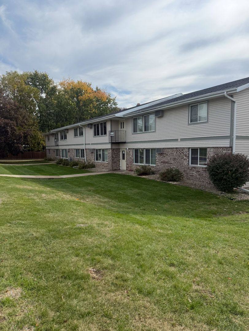 Apartment for rent at 4806 - 4814 Dale St, McFarland, WI 53558