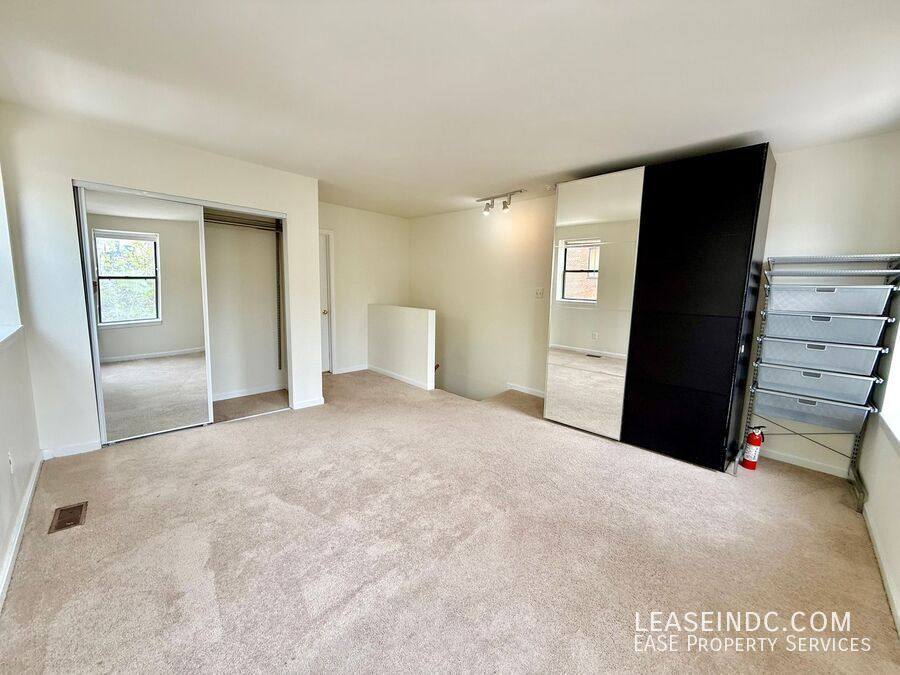 Apartment for rent at 1532 15th St NW #5, Washington, DC 20005