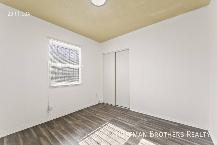 Apartment for rent at 8027 S Broadway #6, Los Angeles, CA 90044