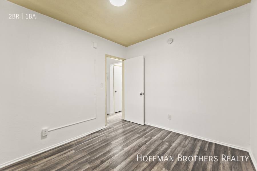 Apartment for rent at 8027 S Broadway #6, Los Angeles, CA 90044