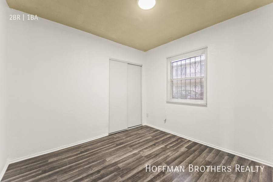 Apartment for rent at 8027 S Broadway #6, Los Angeles, CA 90044