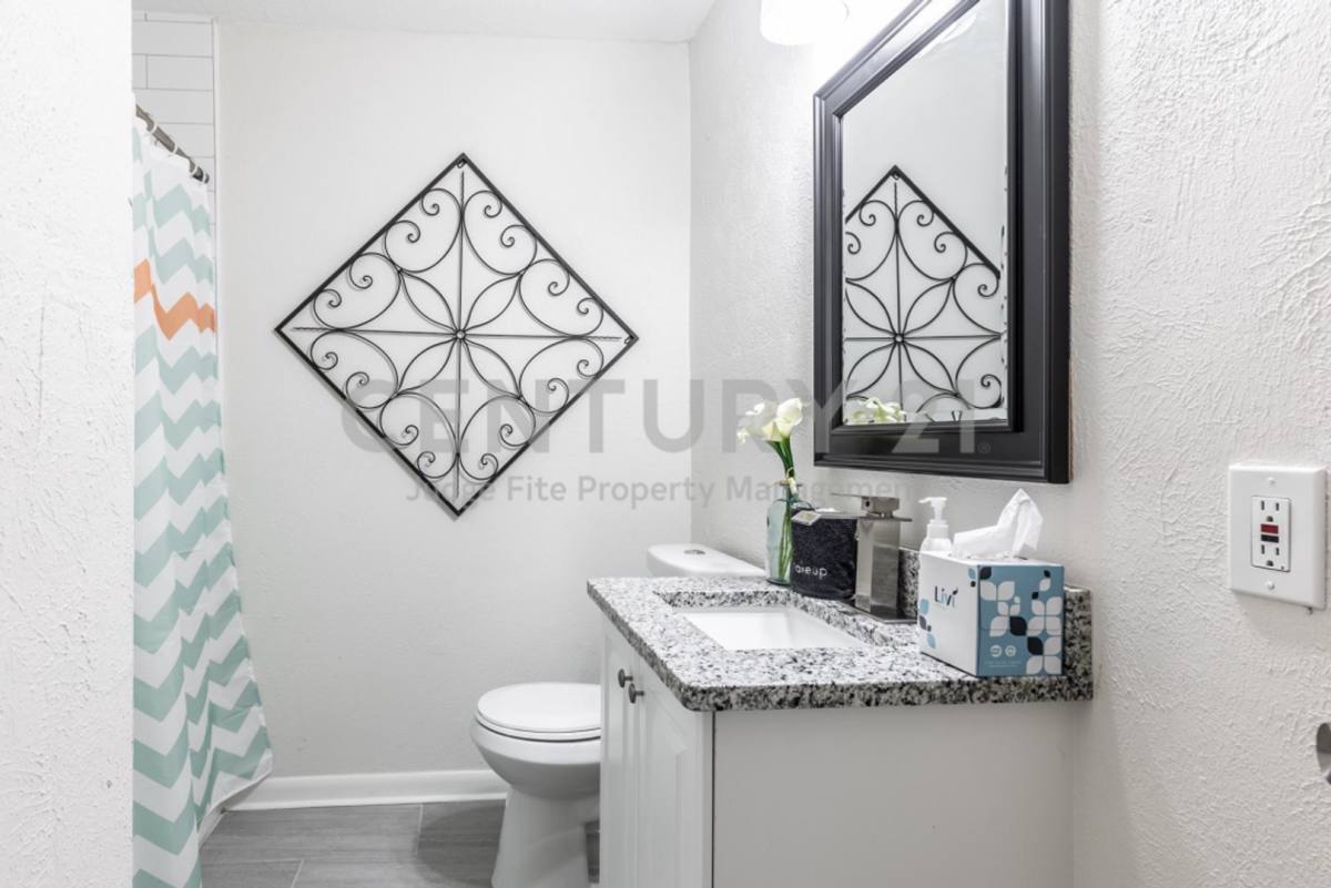 House for rent at 2134 Fenwick Dr, Dallas, TX 75228