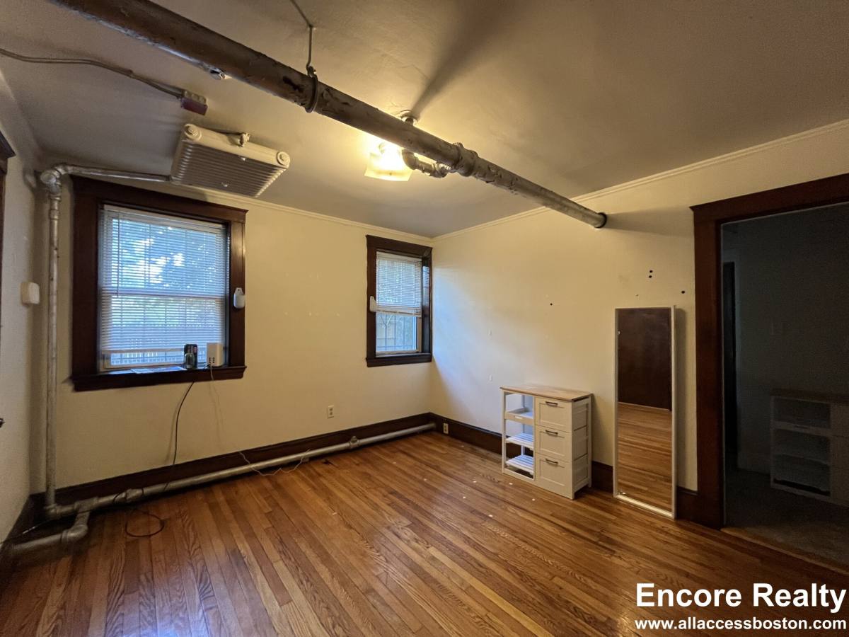Apartment for rent at 155 Summer St #3B, Somerville, MA 02143