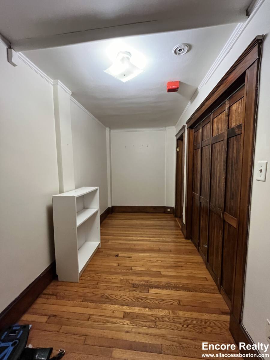 Apartment for rent at 155 Summer St #3B, Somerville, MA 02143