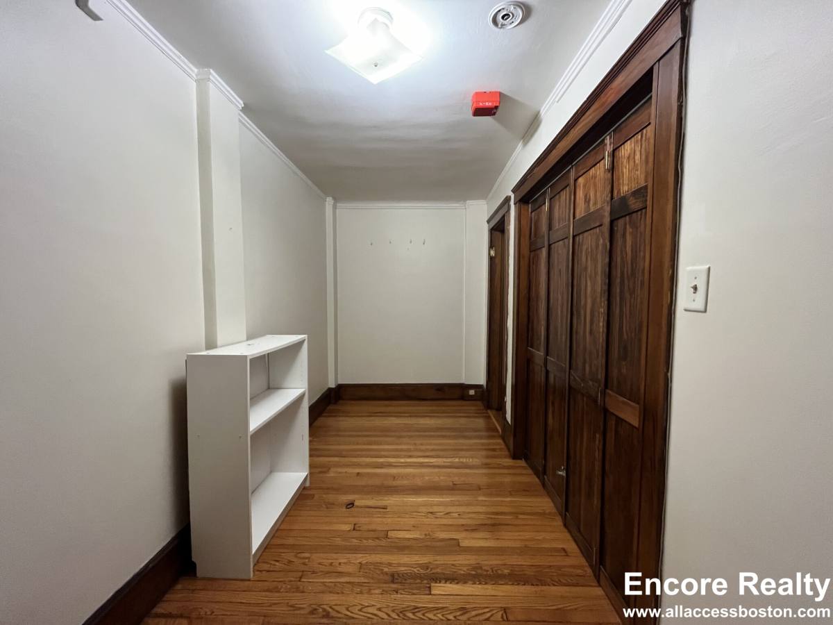 Apartment for rent at 155 Summer St #3B, Somerville, MA 02143