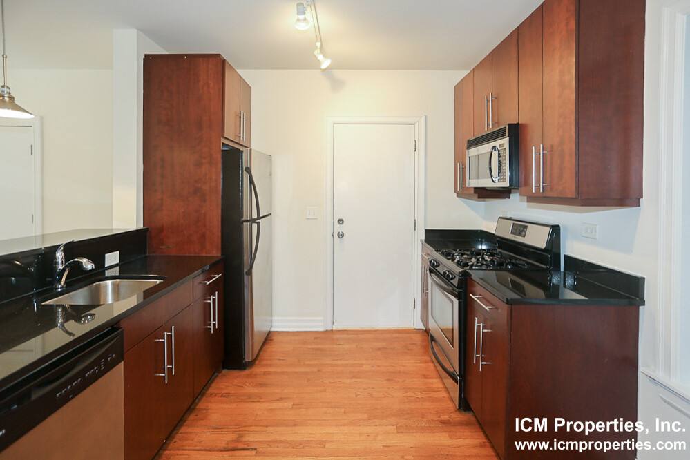 Apartment for rent at 3808 N Sheffield Ave #1E, Chicago, IL 60613