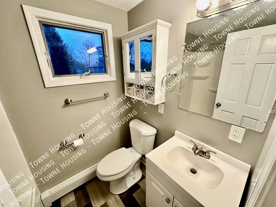 Apartment for rent at 757 Remington Dr #1, North Tonawanda, NY 14120