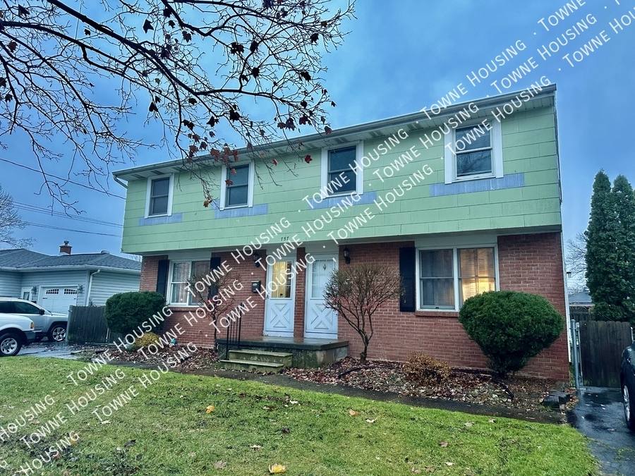 Apartment for rent at 757 Remington Dr #1, North Tonawanda, NY 14120