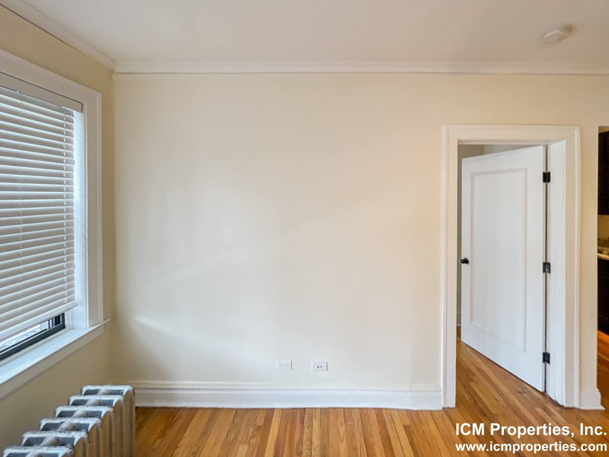 Apartment for rent at 4715 N Leavitt St #1, Chicago, IL 60625