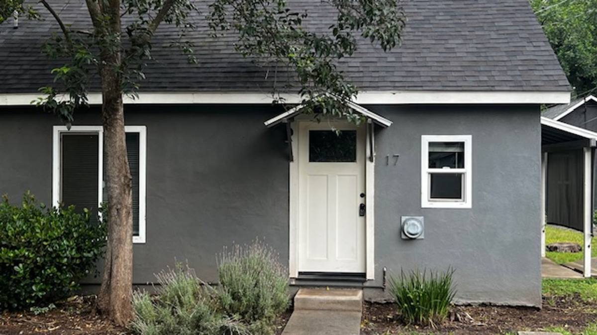 Apartment for rent at 532 W 14th St, Chico, CA 95928