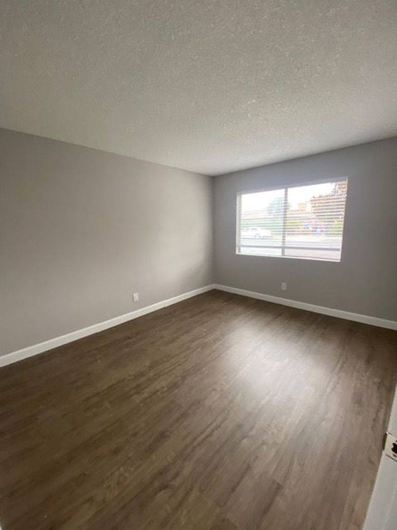 Apartment for rent at 5916 Burnham Ave, Buena Park, CA 90621