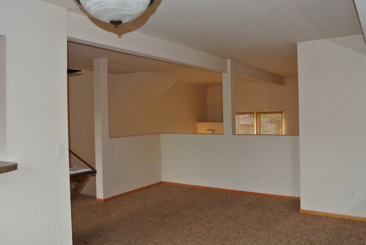 1727 SW Stanford St, Corvallis, OR 97333 - Townhouse for Rent - Image 9