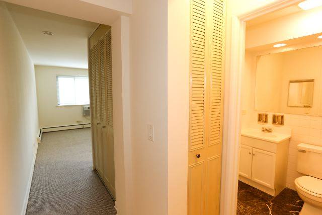 Apartment for rent at 540 Roscoe #D072, Chicago, IL 60657