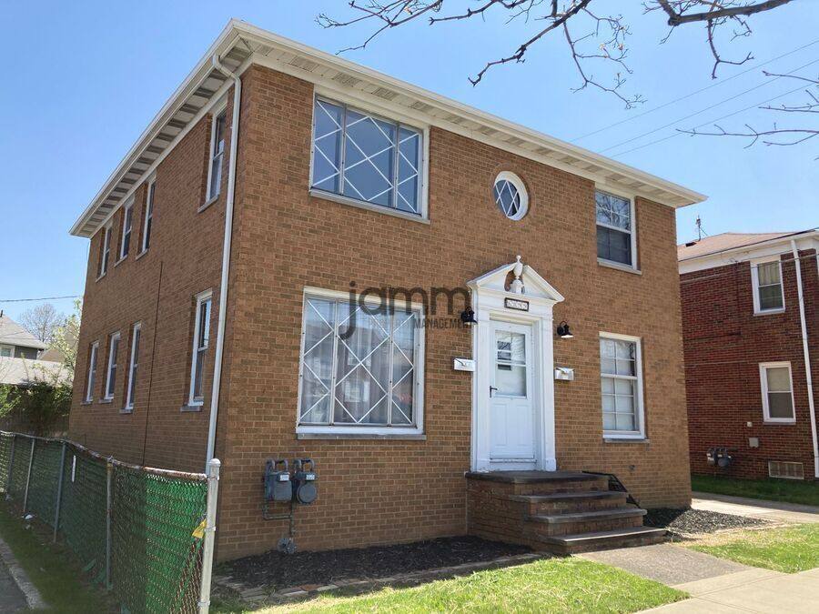 Apartment for rent at 6099 Ridge Rd, Cleveland, OH 44129