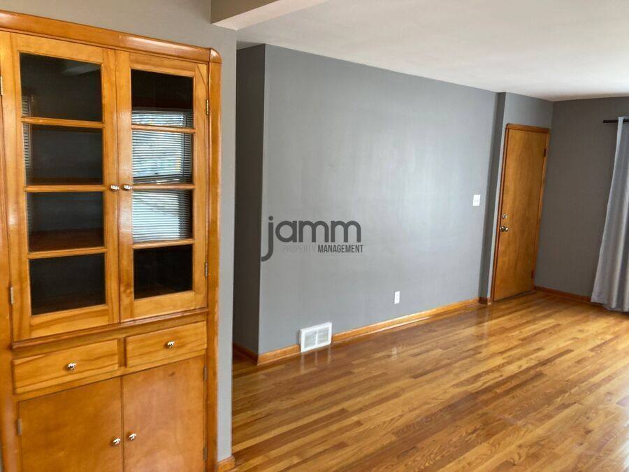 Apartment for rent at 6099 Ridge Rd, Cleveland, OH 44129