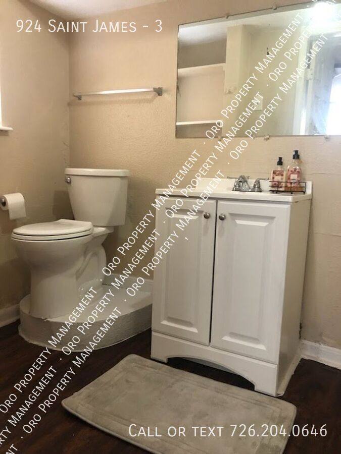 Apartment for rent at 924 Saint James #3, San Antonio, TX 78202