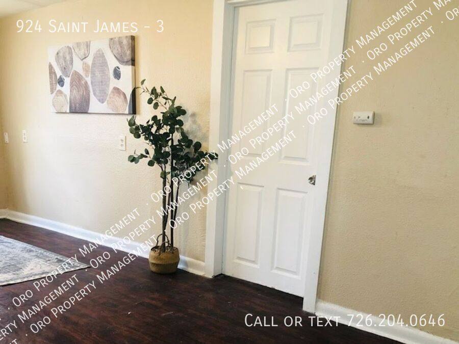 Apartment for rent at 924 Saint James #3, San Antonio, TX 78202