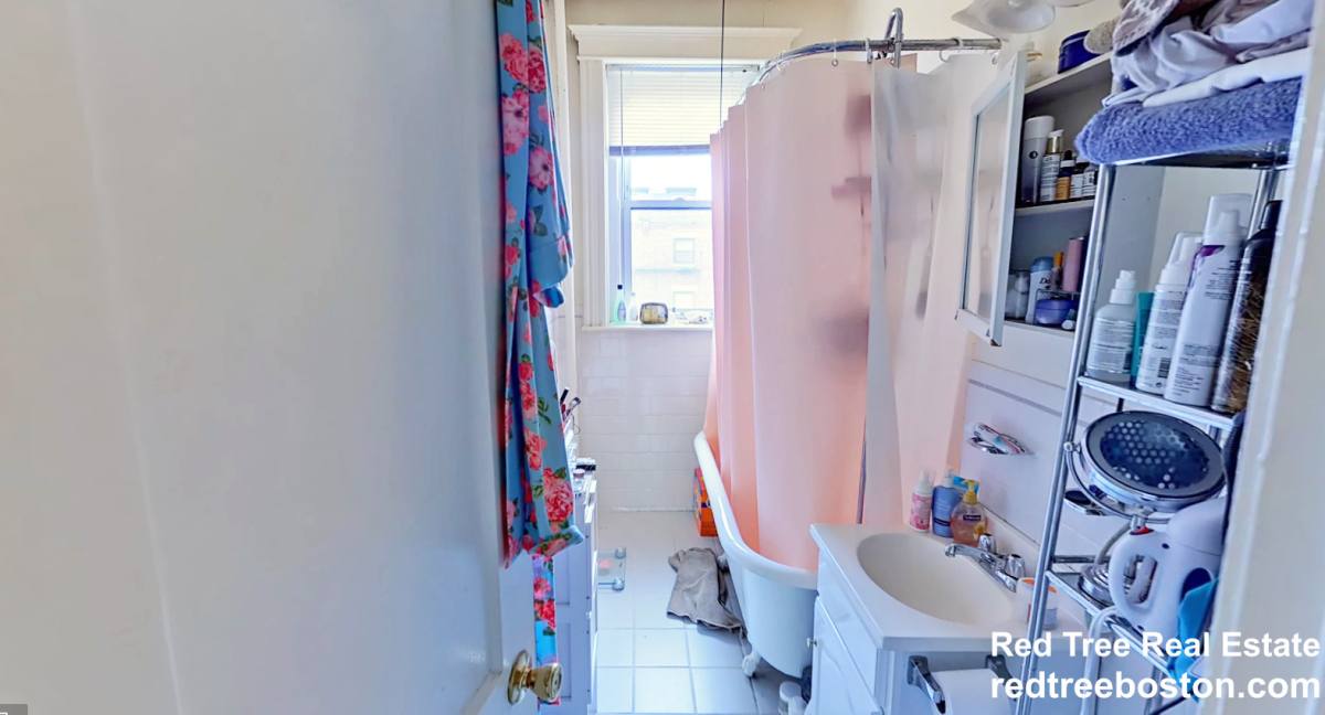 Apartment for rent at 15 Queensberry St #33, Boston, MA 02215