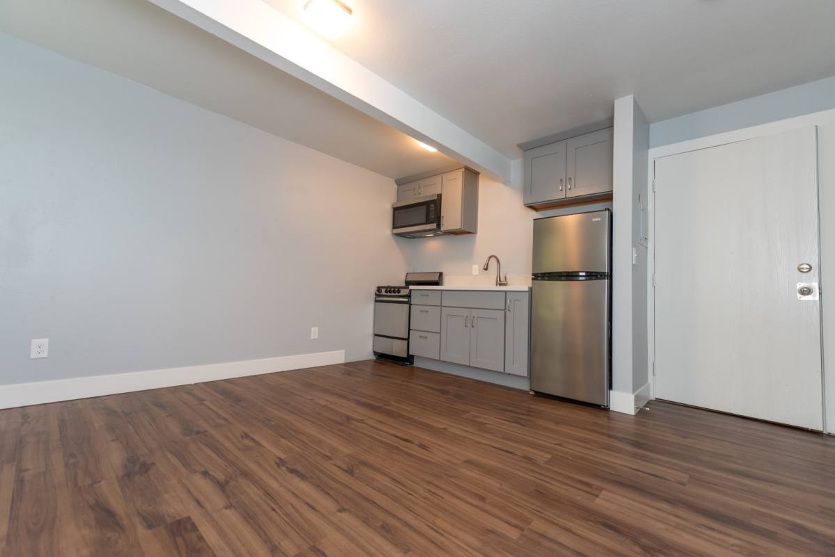 Apartment for rent at 1402-1406 SW 12th Ave, Portland, OR 97201