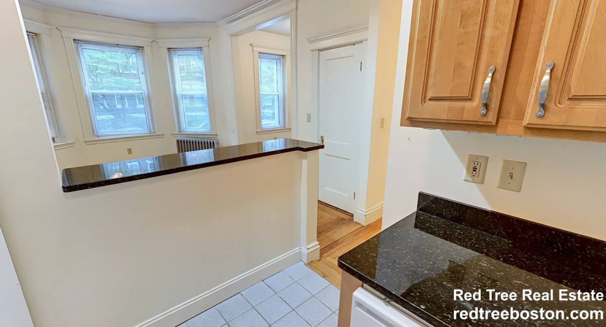 Apartment for rent at 19 Queensberry St #5, Boston, MA 02215