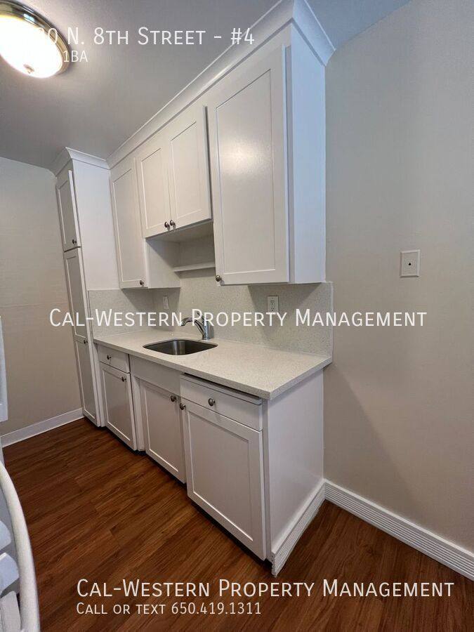 Apartment for rent at 280 N 8th St #4, San Jose, CA 95112