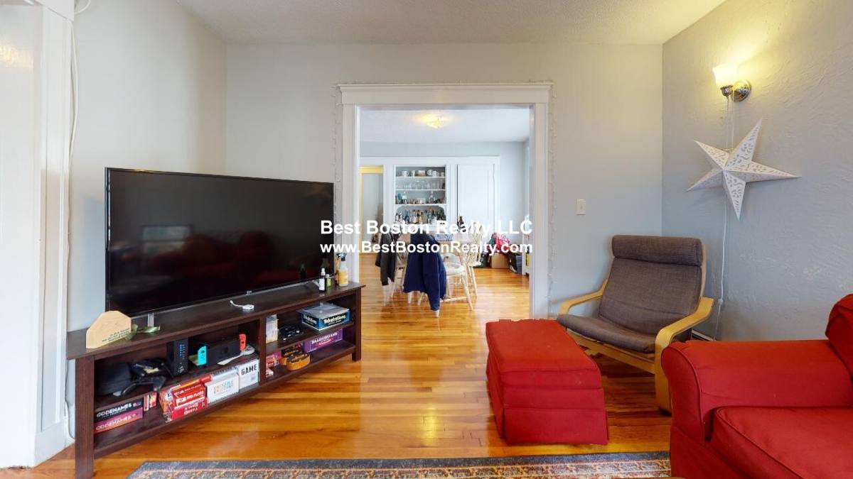 Apartment for rent at 38 Sterling St #2, Somerville, MA 02144
