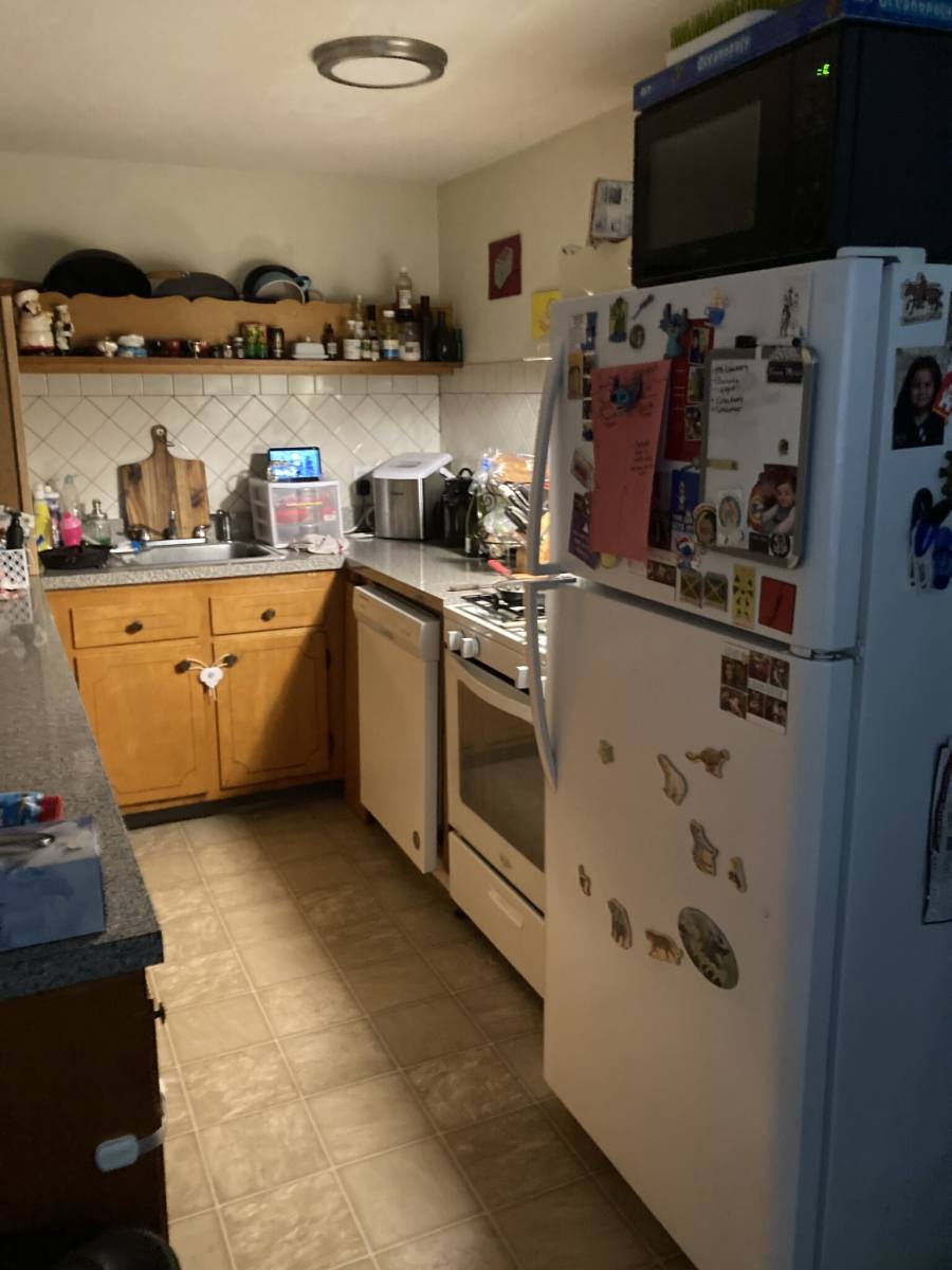 Apartment for rent at 70 Barrows St #2, Fall River, MA 02724