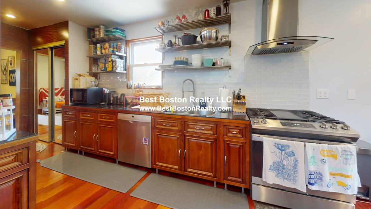 Apartment for rent at 18 Nashua St #2, Somerville, MA 02143