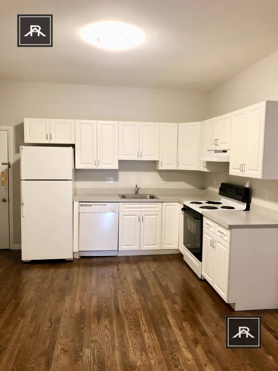 Apartment for rent at 13 Stearns Rd #4, Brookline, MA 02446