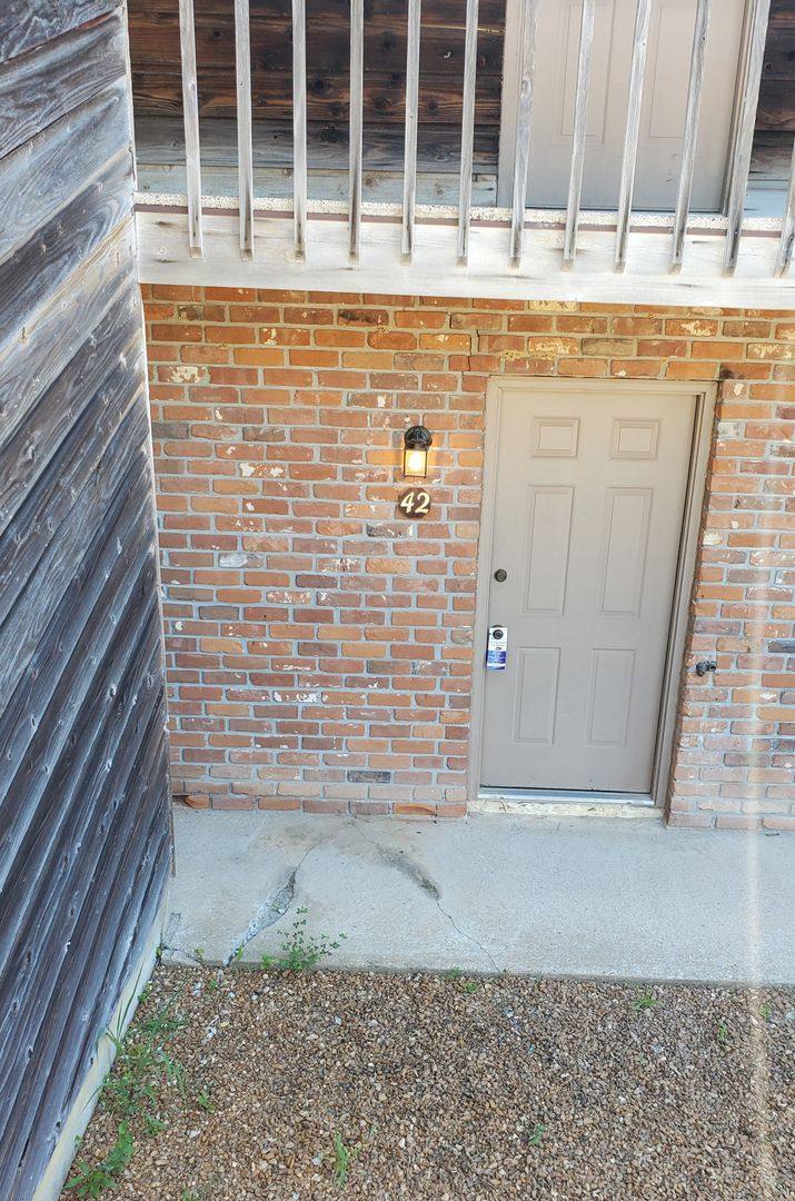 Apartment for rent at 100-219 Amador Ave, Jefferson City, MO 65109