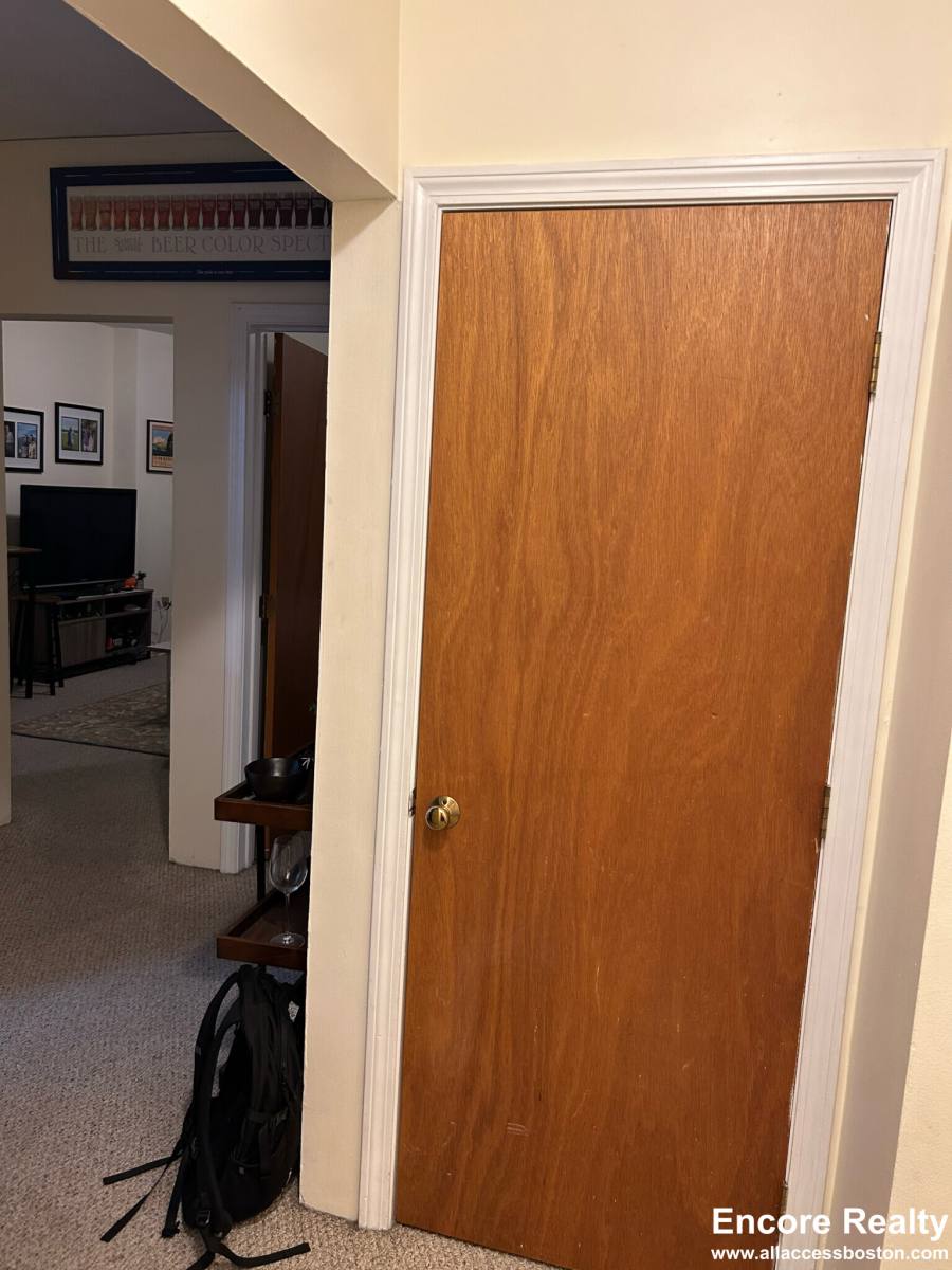 Apartment for rent at 111 Norway St #202, Boston, MA 02115