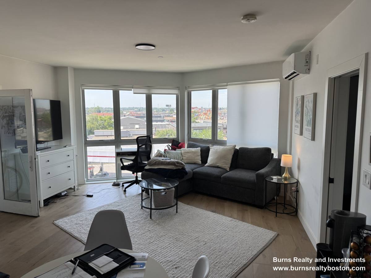 Apartment for rent at 144 Old Colony Ave #405, South Boston, MA 02127