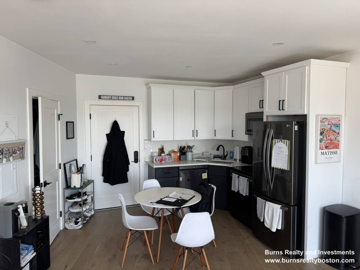 Apartment for rent at 144 Old Colony Ave #405, South Boston, MA 02127