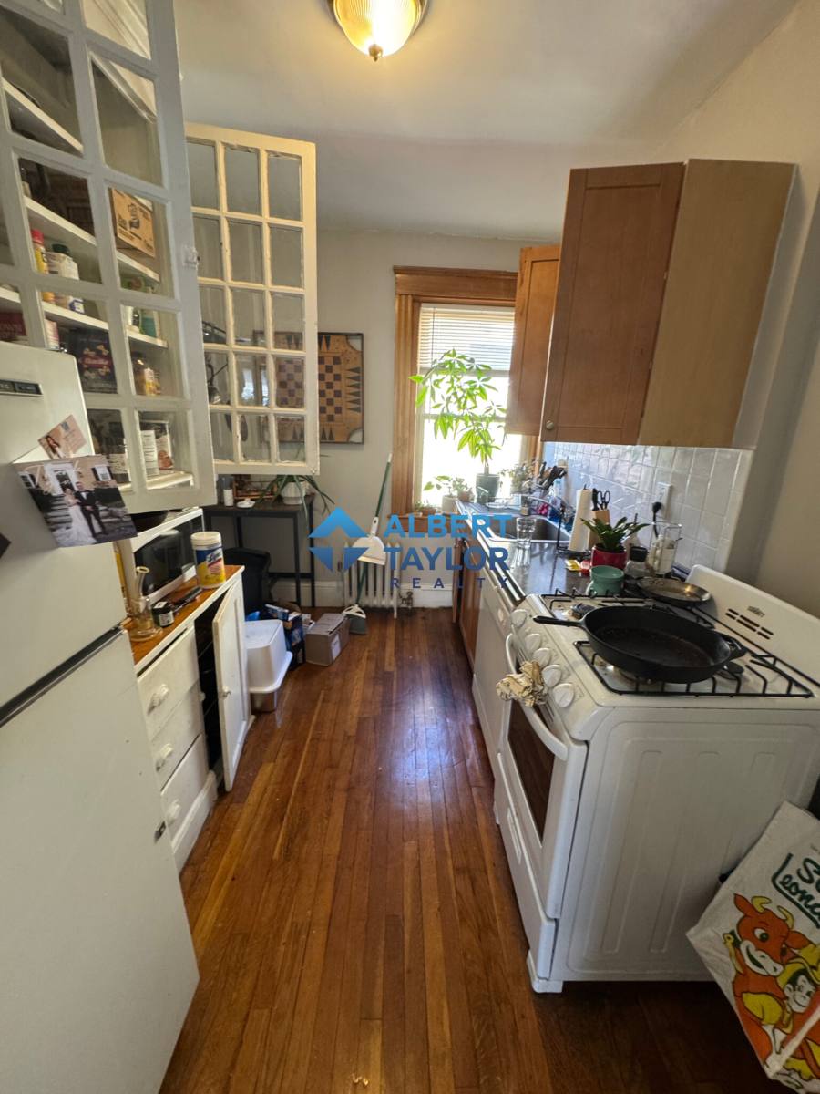 Apartment for rent at 97 Hancock St #4, Cambridge, MA 02139