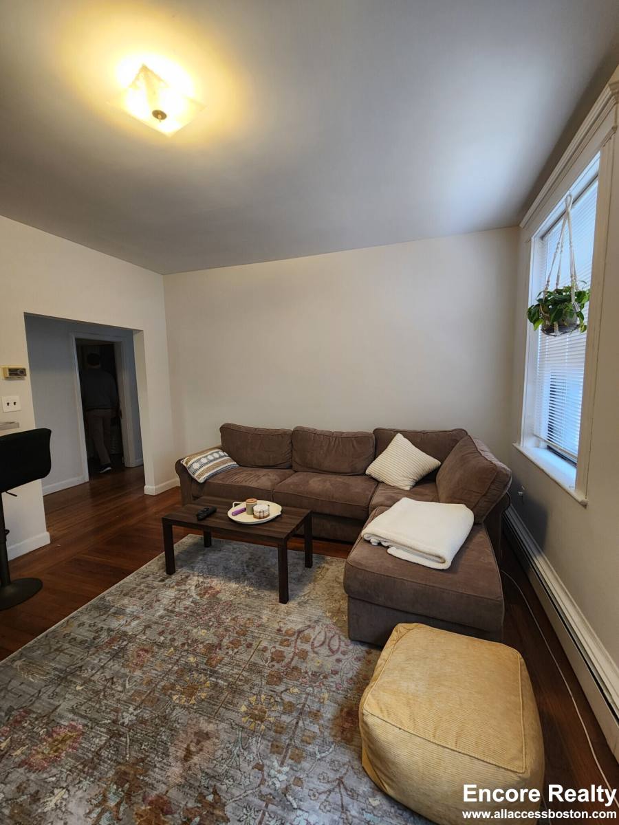 Apartment for rent at 11 Stearns Rd #4, Brookline, MA 02446