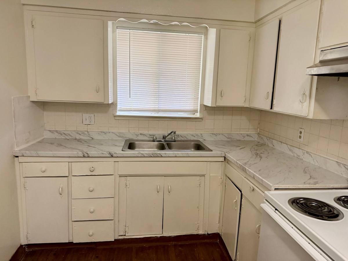 Apartment for rent at 489 S Backer, Fresno, CA 93702