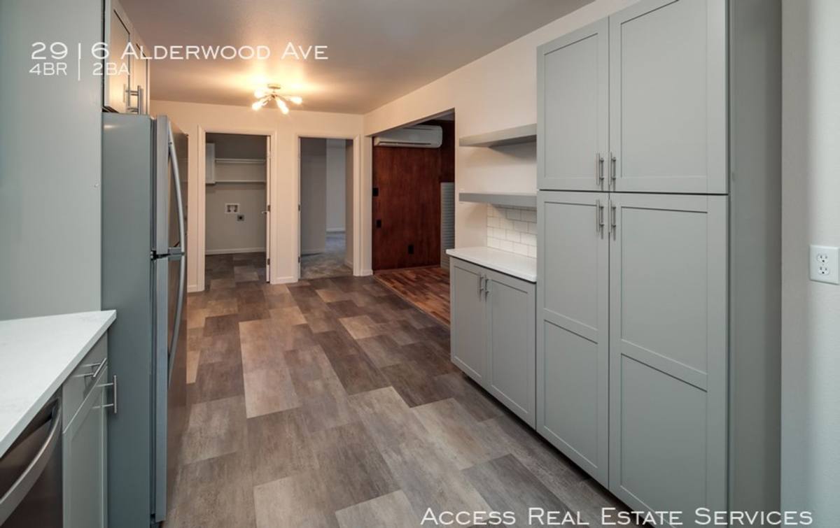 House for rent at 2916 Alderwood Ave, Bellingham, WA 98225