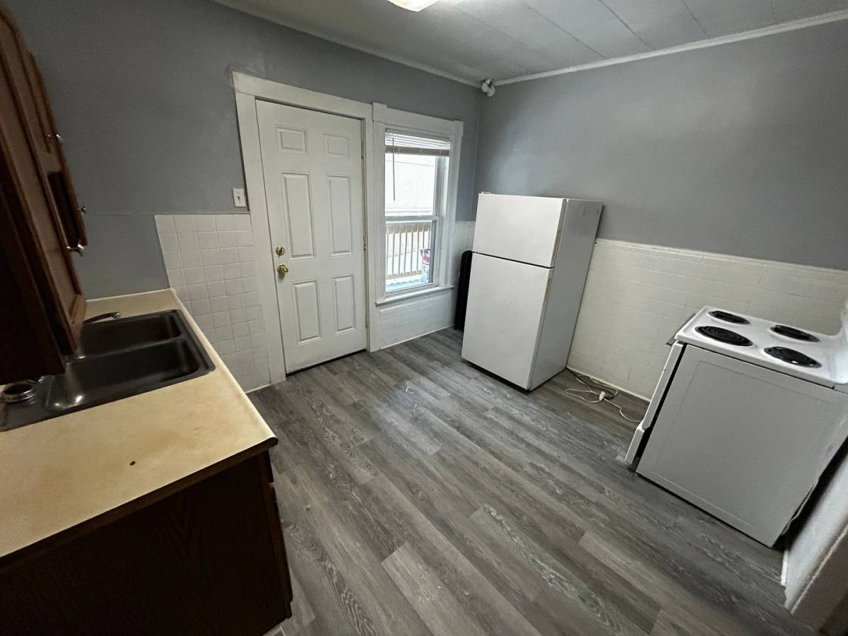 Apartment for rent at 10 Orange St, Manchester, NH 03104