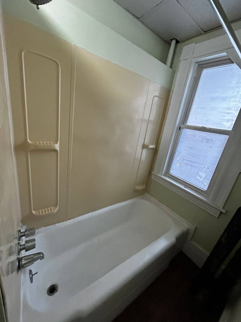 Apartment for rent at 10 Orange St, Manchester, NH 03104