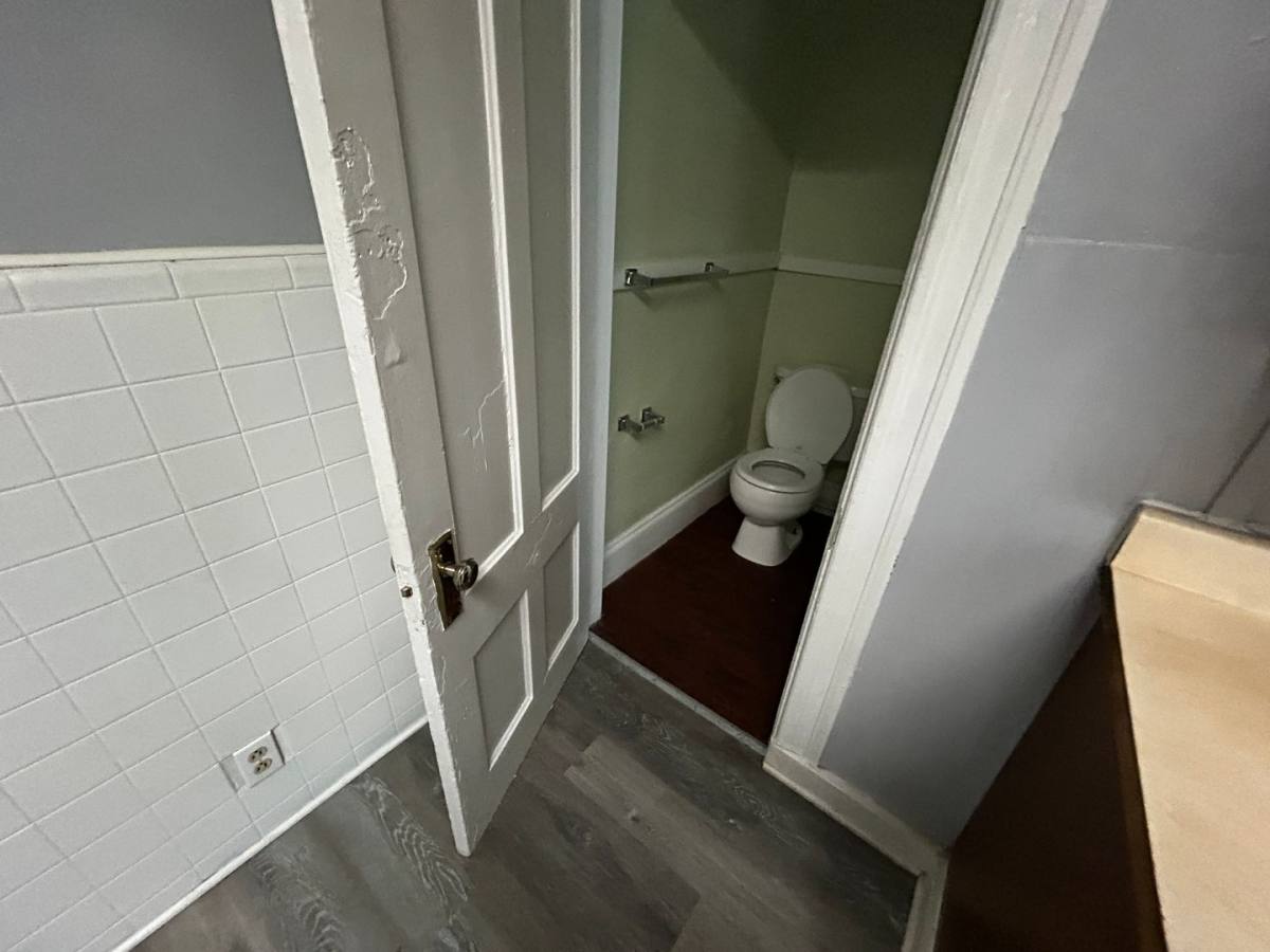 Apartment for rent at 10 Orange St, Manchester, NH 03104