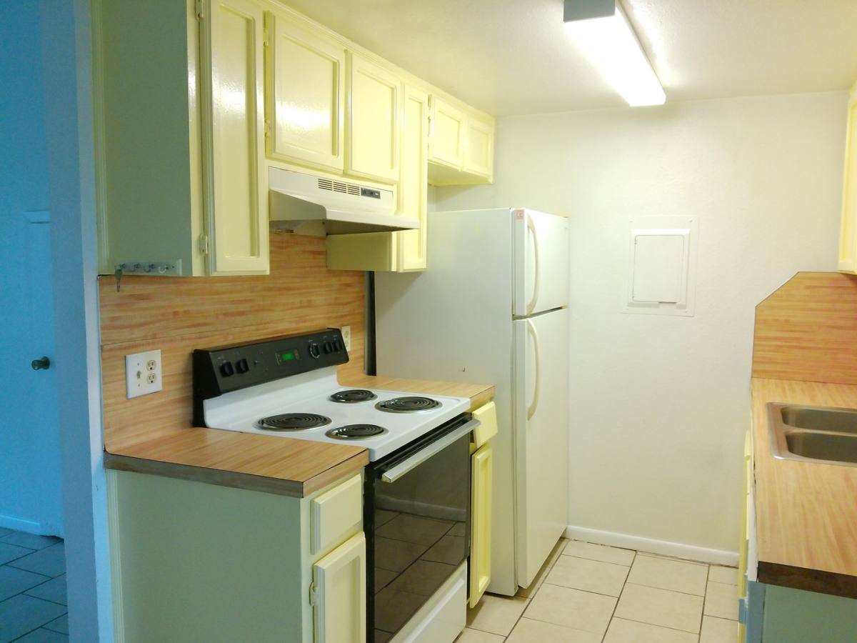 Townhouse for rent at 5723 Crestmore Dr, Corpus Christi, TX 78415