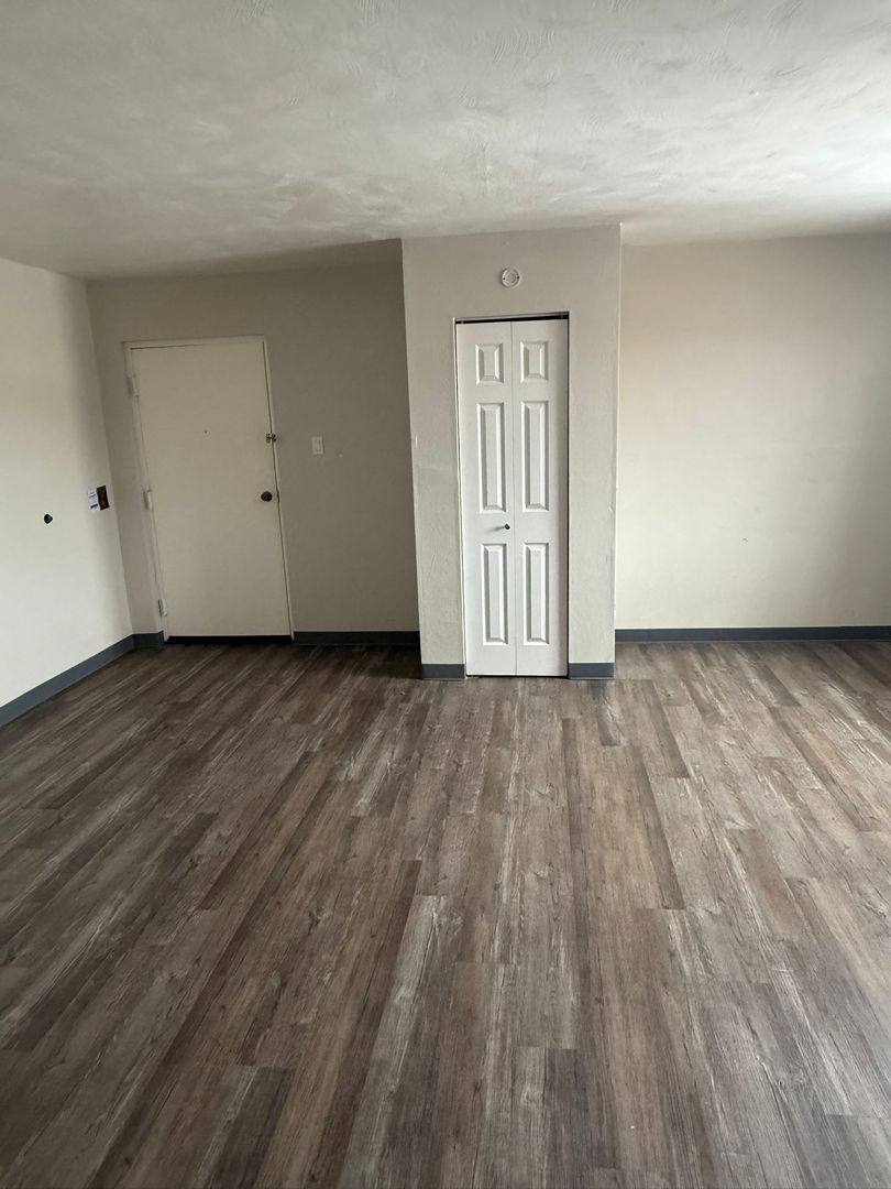 Apartment for rent at 462 S Ave, Verona, PA 15147