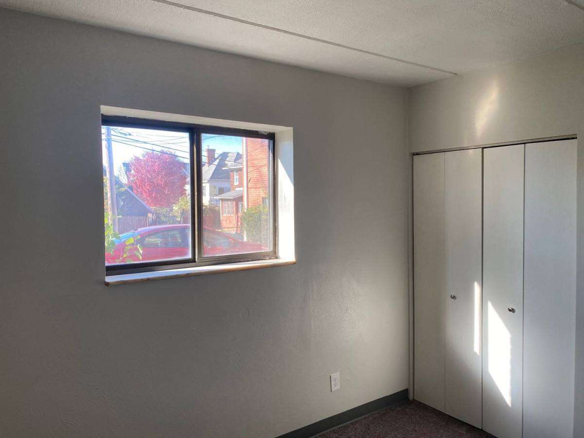 Apartment for rent at 462 S Ave, Verona, PA 15147