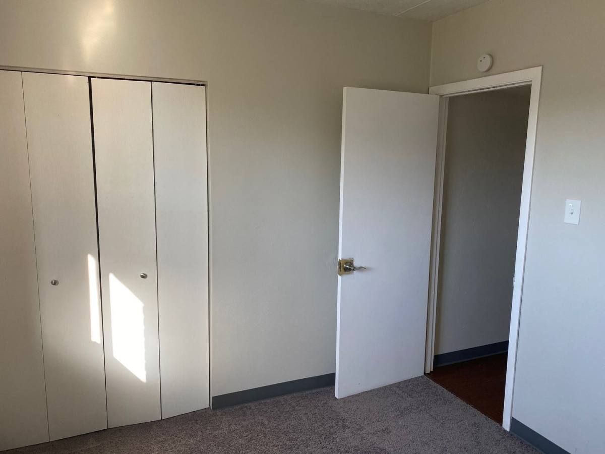 Apartment for rent at 462 S Ave, Verona, PA 15147