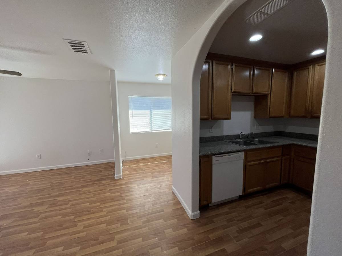 Apartment for rent at 1138 N Ave, Sacramento, CA 95838