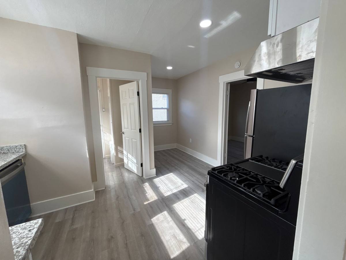 House for rent at 706 E 12th, Pittsburg, CA 94565