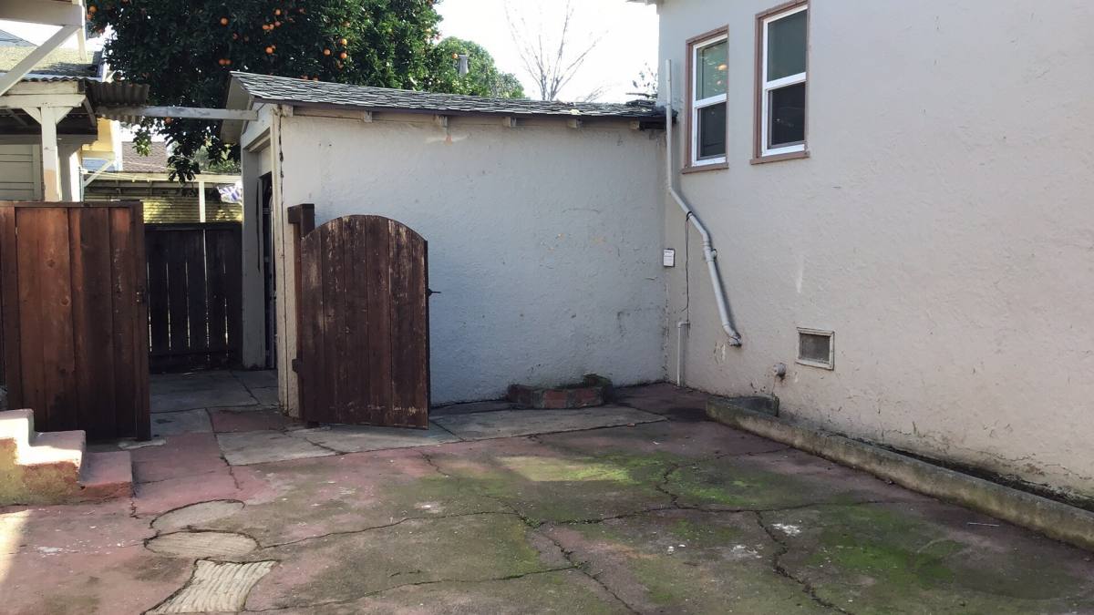 House for rent at 706 E 12th, Pittsburg, CA 94565