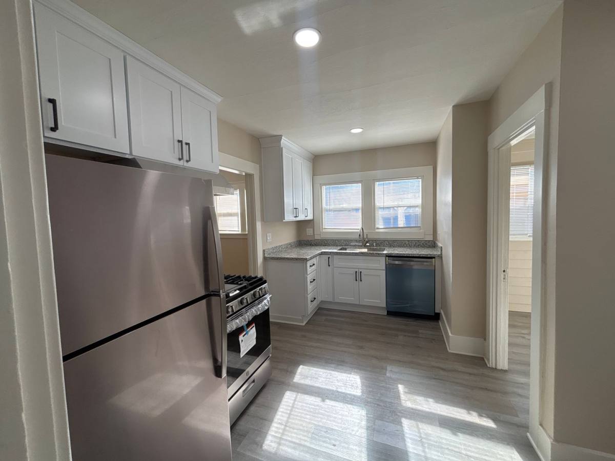 House for rent at 706 E 12th, Pittsburg, CA 94565