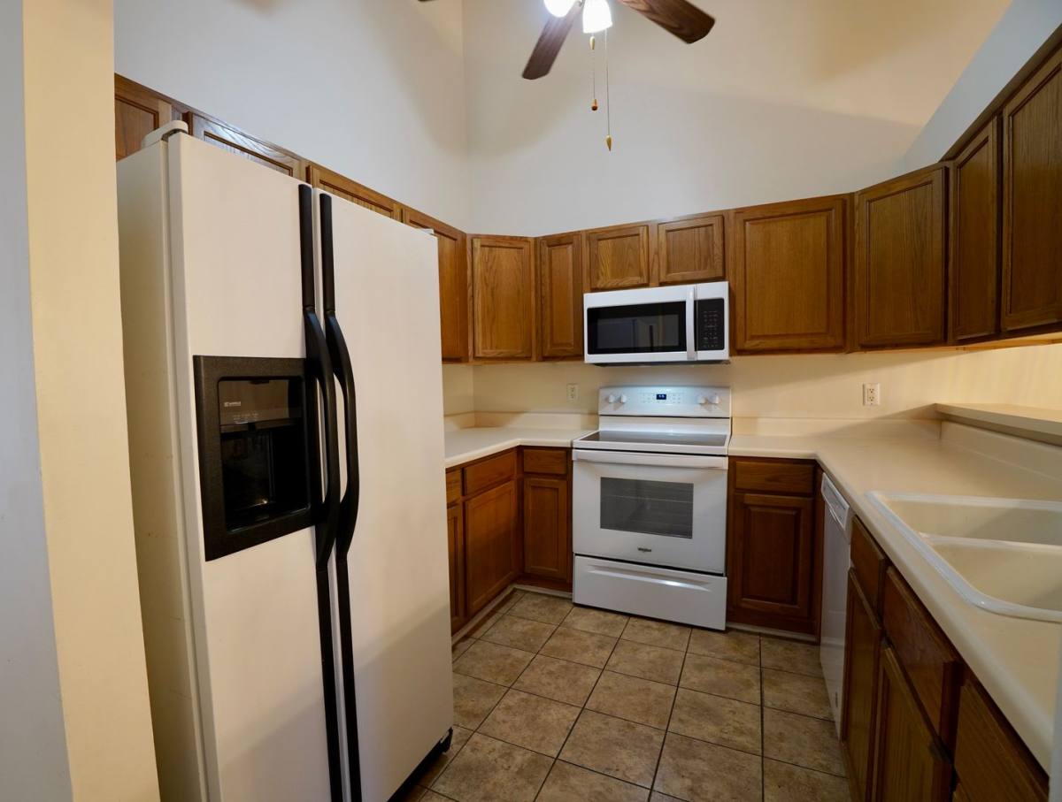 House for rent at 131 Lake Chateau Dr, Hermitage, TN 37076